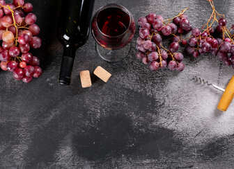 Як перевірити вино содою та обрати натуральний напій