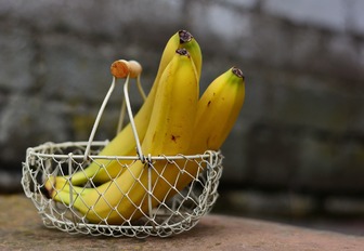 Полезный и вкусный фрукт: где дешевле всего купить бананы