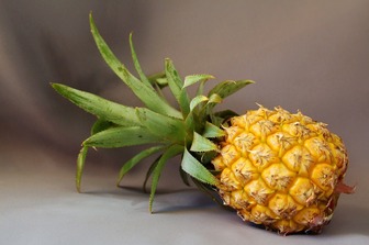 Насолоджуйтесь тропіками довше: як правильно зберігати ананас