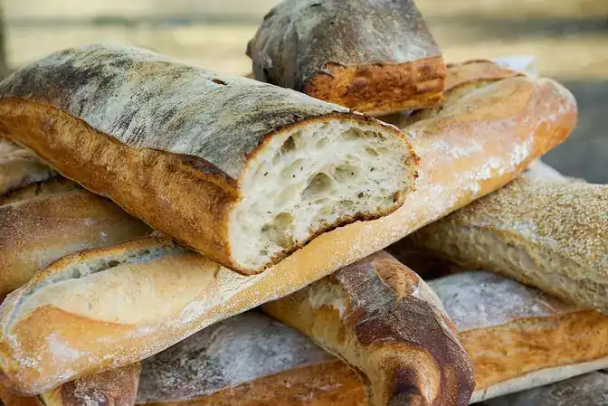 Базовий продукт вигідно: де найдешевше купити хліб