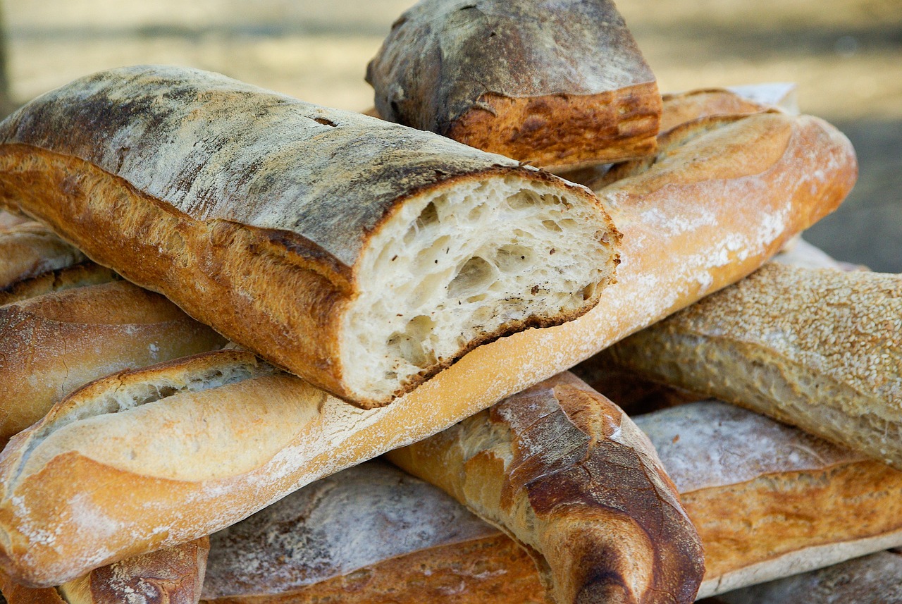 Базовый продукт выгодно: где дешевле всего купить хлеб