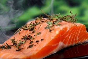 Как выбрать лосось: секреты свежего и вкусного продукта