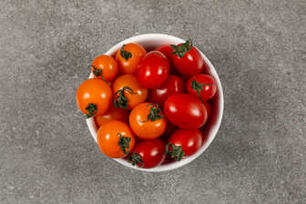 До смачних салатів: де найдешевше купити помідори черрі