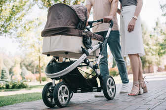 Как не ошибиться с выбором коляски для младенца: ключевые моменты