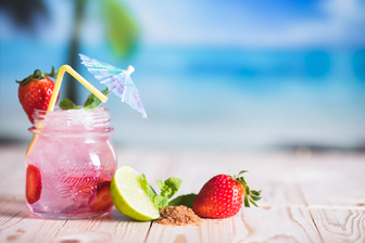 Лучшие коктейли для летнего отдыха: рецепты и советы